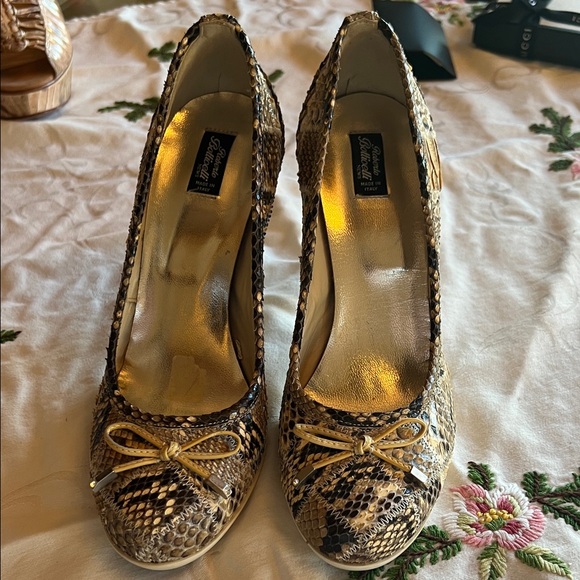 Roberto Botticelli Python Heels with Crystal Bow Tips - Picture 1 of 8